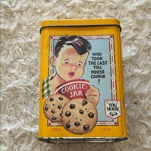 Yellow‎ Cookie Jar Tin